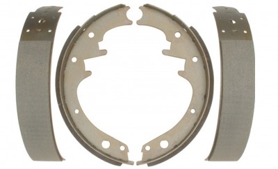 Bromsbackar bak 10 Ambassador 1958-74