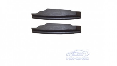 Side cowl panel to grill seal