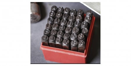 Bokstavs och sifferstans 8mm