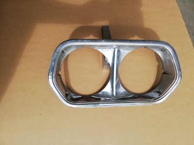 Ståkastarsarg höger Torino 1972